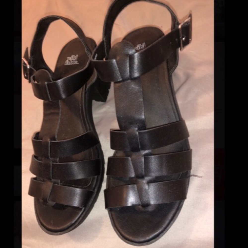 Black sandals
